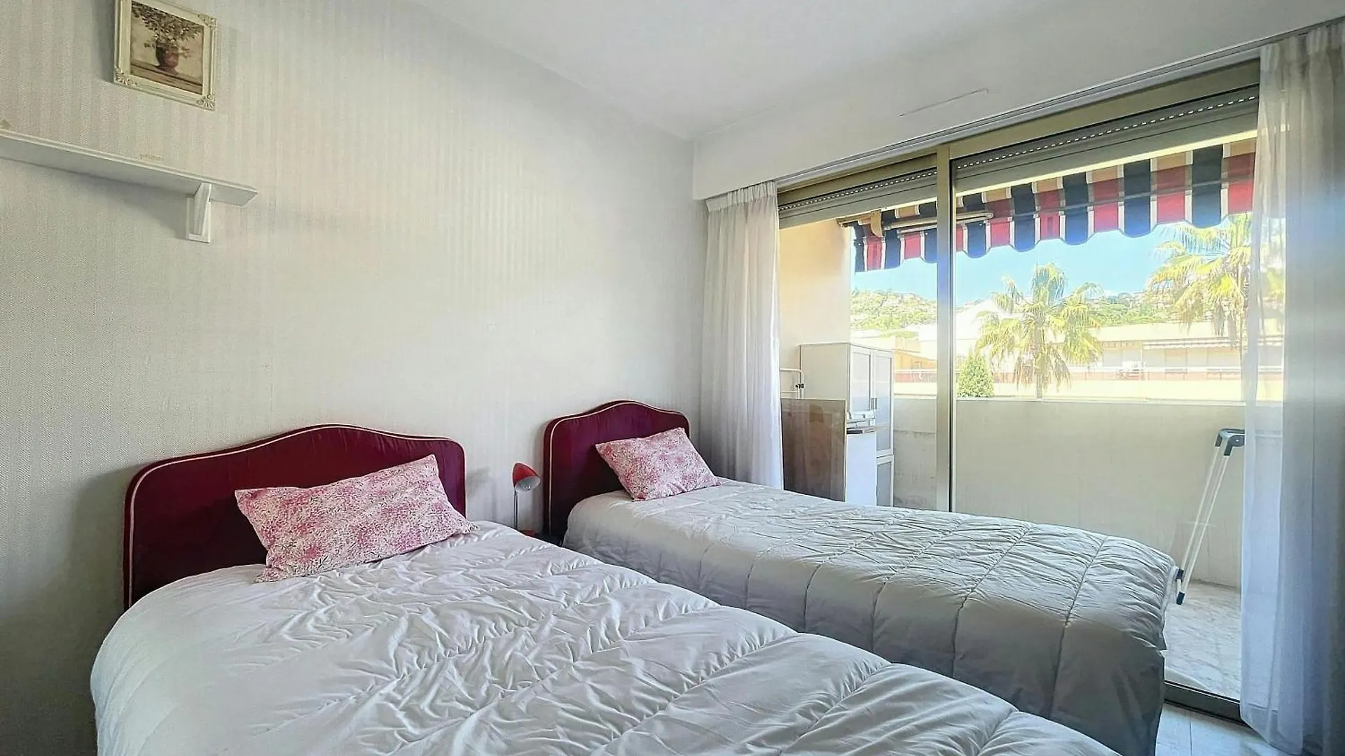 Estivaliere - 6 Couchages - 3 Chambre - Parking Golfe-Juan 0*,  Frankrig