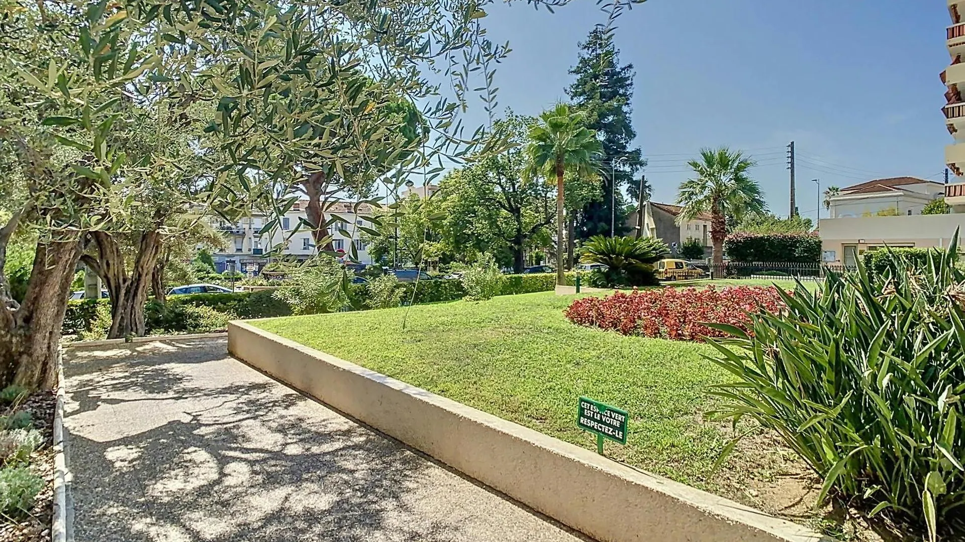 Estivaliere - 6 Couchages - 3 Chambre - Parking location
